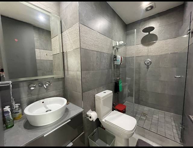 2 BEDROOM APARTMENT FOR SALE IN POINT WATERFRONT
